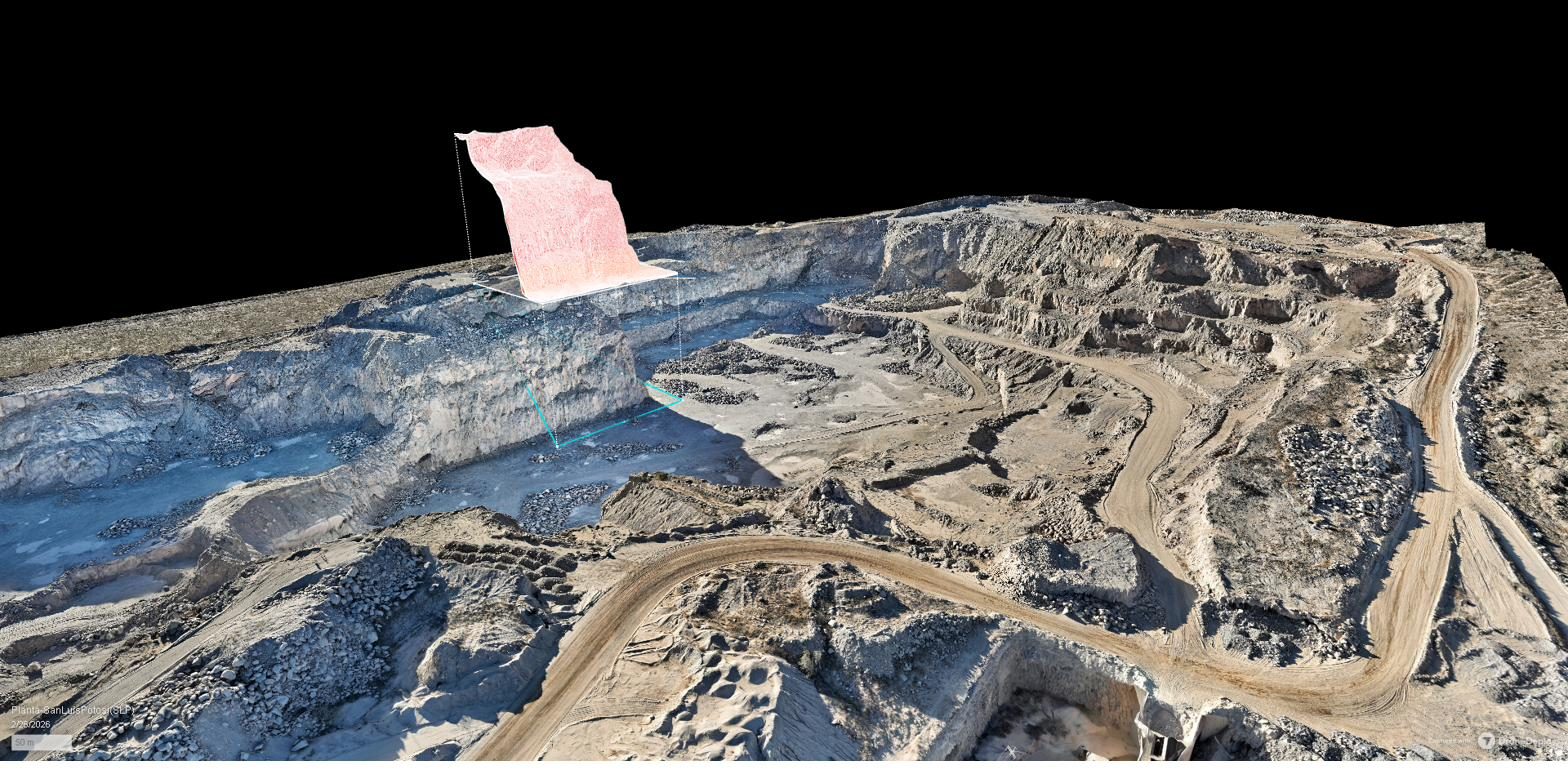 Vista aérea de cantera levantada con LiDAR